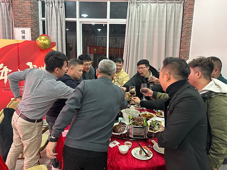 【年會特輯】“新征程 再出發”!東科集團2024年會盛典圓滿舉行! 【年會特輯】“新征程 再出發”!東科集團2024年會盛典圓滿舉行!